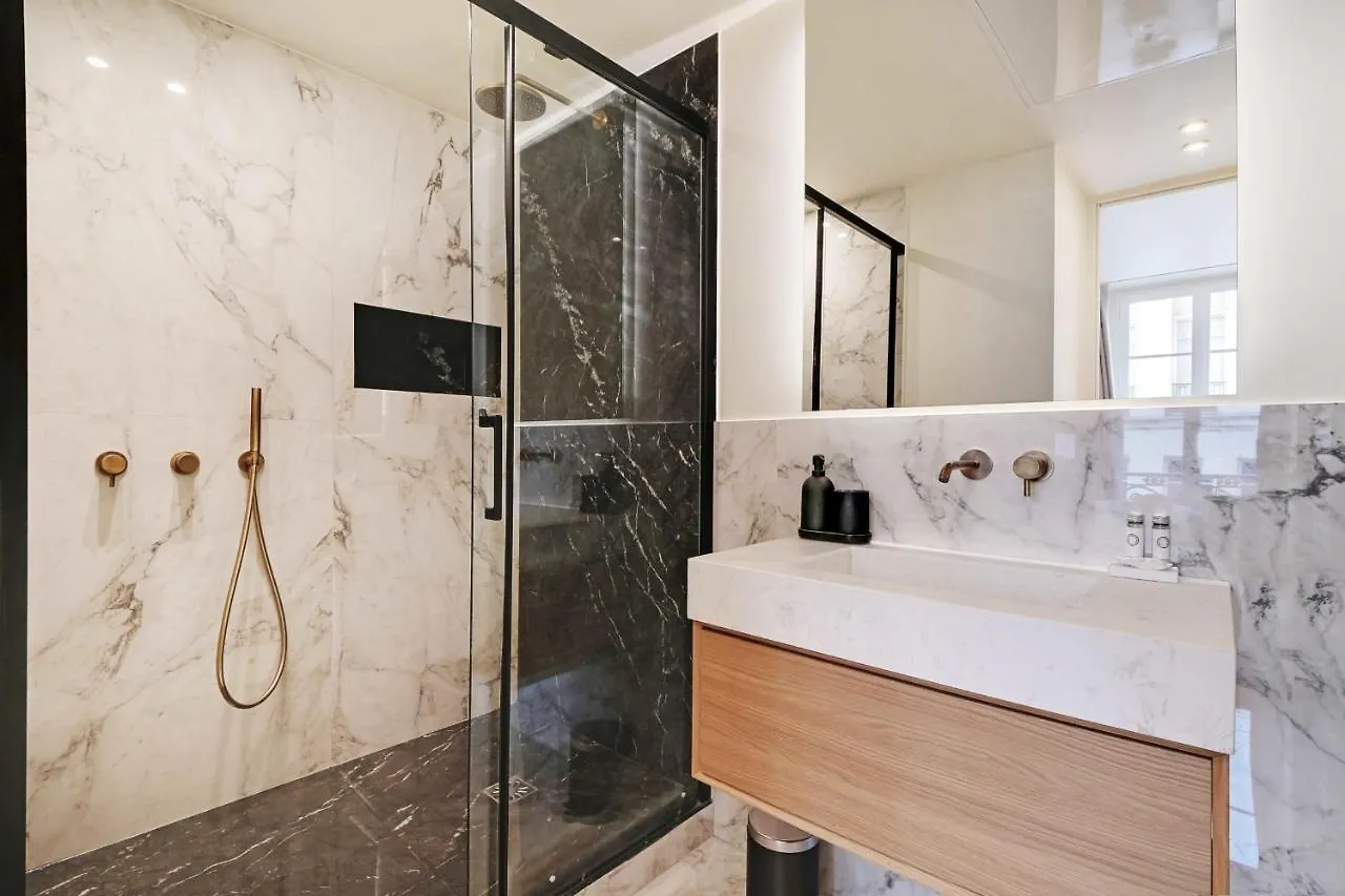 Elegant Apartment - 2Br 6P - Opera Paris